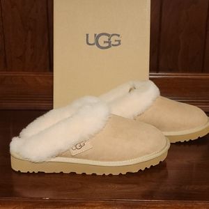 Ugg CLUGGETTE slippers